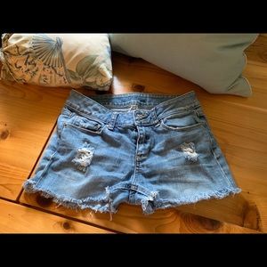 London Jean rough cut hipster short